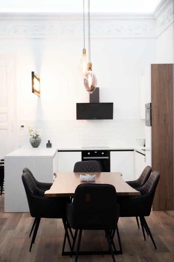 Luxury Apartment By Hi5 - Kalman Imre Suite Budapest Exterior foto